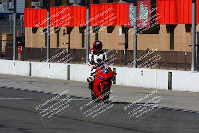 media/Jan-22-2023-Fastrack Riders (Sun) [[8956088f29]]/Level 3/Session 1 (Start Finish)/